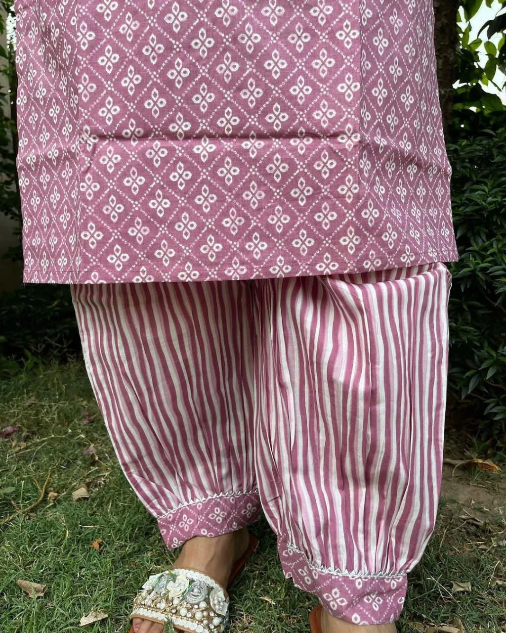 Beutiful Winter Pastel Colored Handblock Printed Kurti Pant Set 