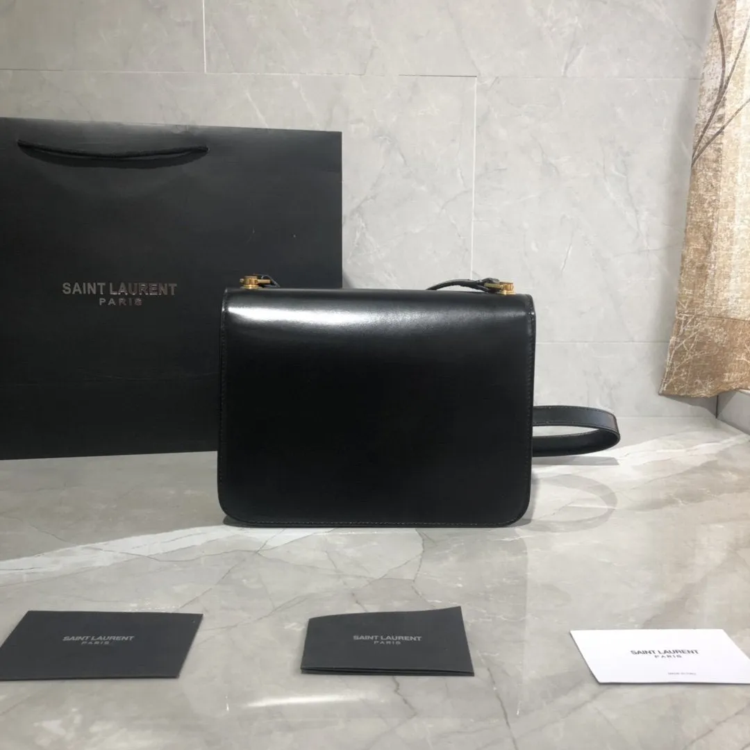 CARRE SATCHEL