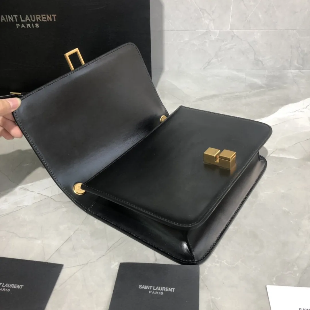 CARRE SATCHEL