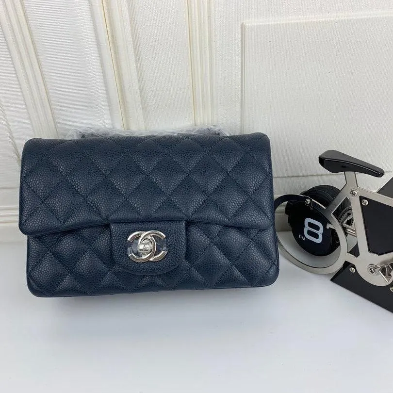 CC Flap Bag X Caviar Small 20cm