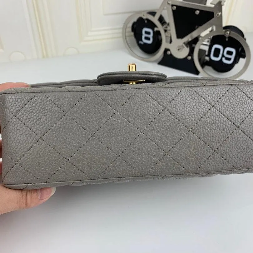 CC Flap Bag X Caviar Small 20cm