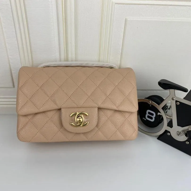 CC Flap Bag X Caviar Small 20cm