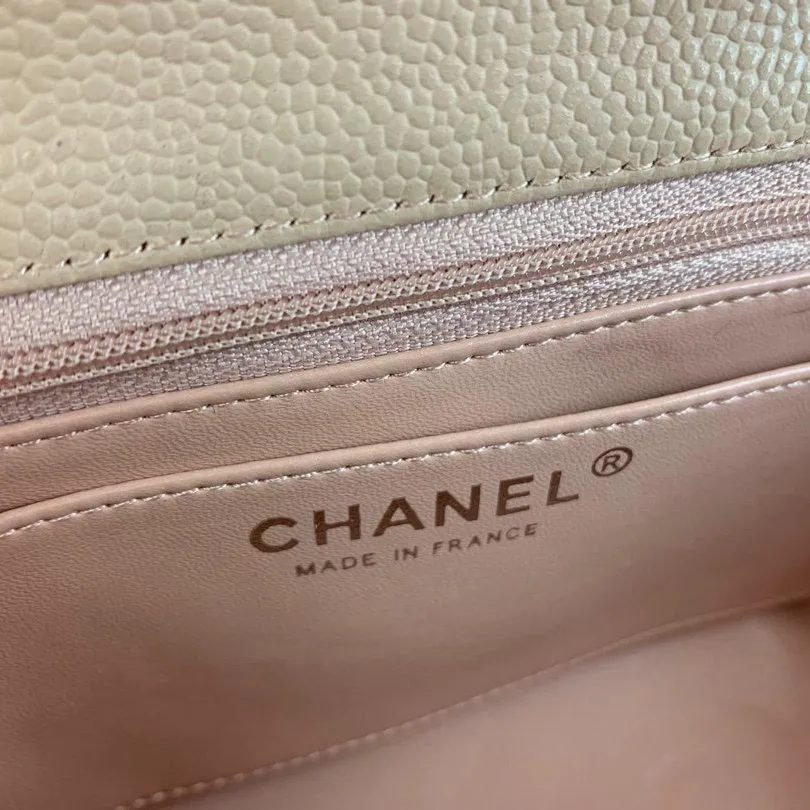 CC Flap Bag X Caviar Small 20cm