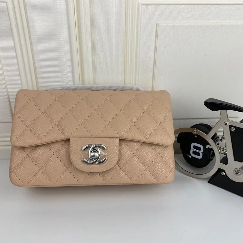 CC Flap Bag X Caviar Small 20cm
