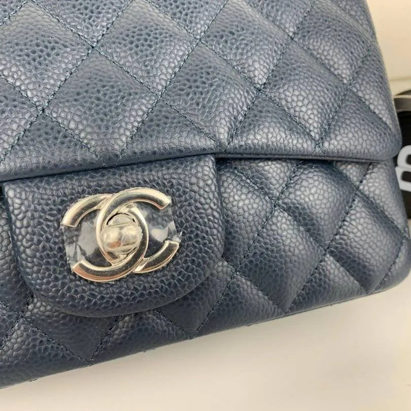 CC Flap Bag X Caviar Small 20cm