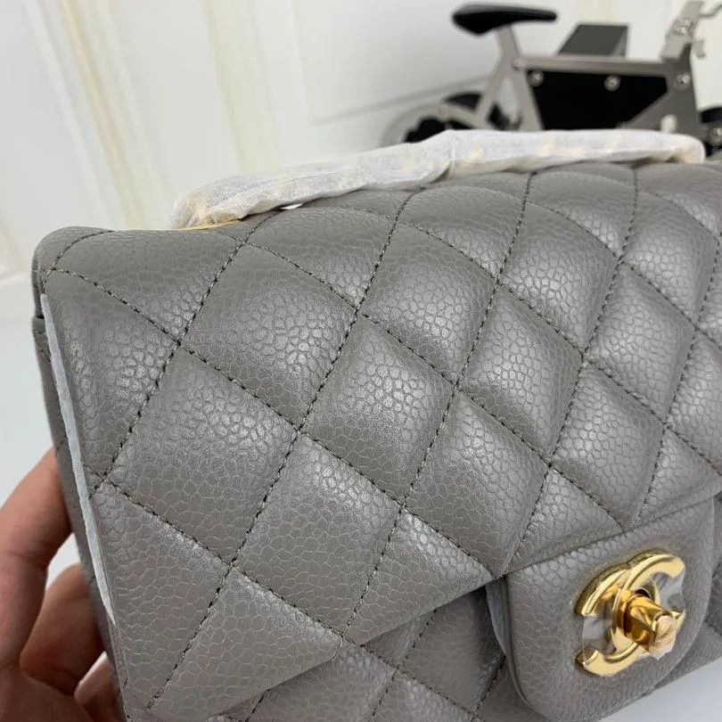 CC Flap Bag X Caviar Small 20cm